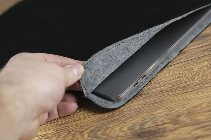 Чехол для MacBook из натуральной замши в сочетании из кожей цвет Черный Mc-014 фото