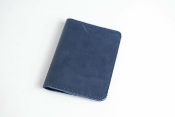 Шкіряна обкладинка для документів W16 з натуральної шкіри колір Темно-синій W16-009 фото